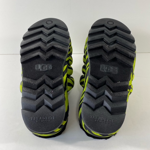 UGG Australia Maxi Slide Tiger Print Slide Sandal - Picture 4 of 8